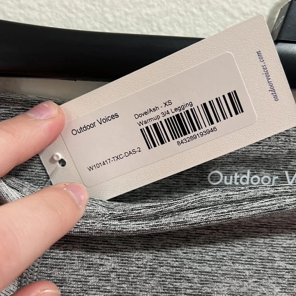 NWT Outdoor Voices Grey Dove/Ash Warmup 3/4 Leggings XS
